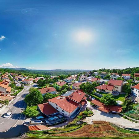 Hisa Idej Apartment Сежана Екстериор снимка