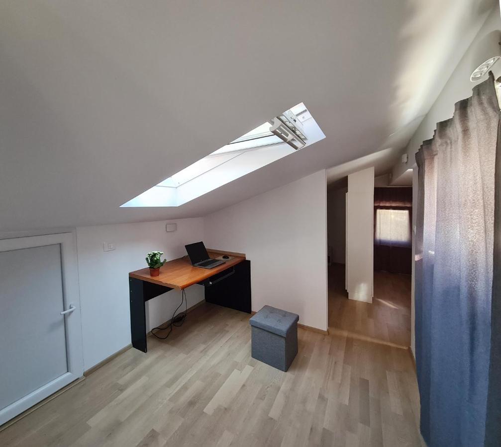Hisa Idej Apartment Сежана Екстериор снимка